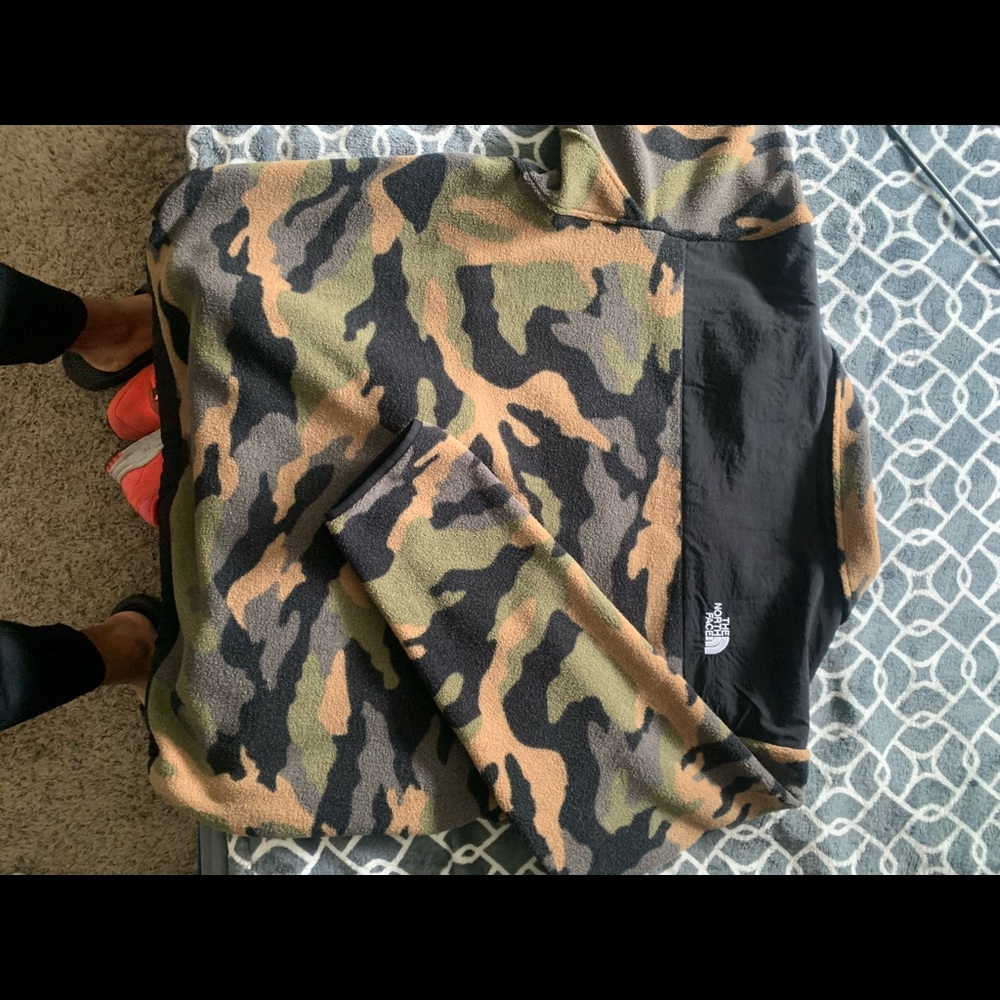 The North Face Camo Multi-pocket ZIP-Up Jacket